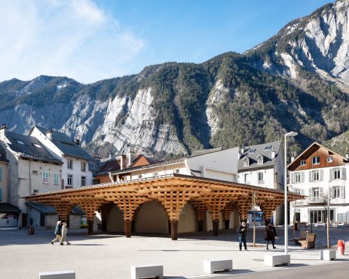 Halle Bourg d'Oisans-8